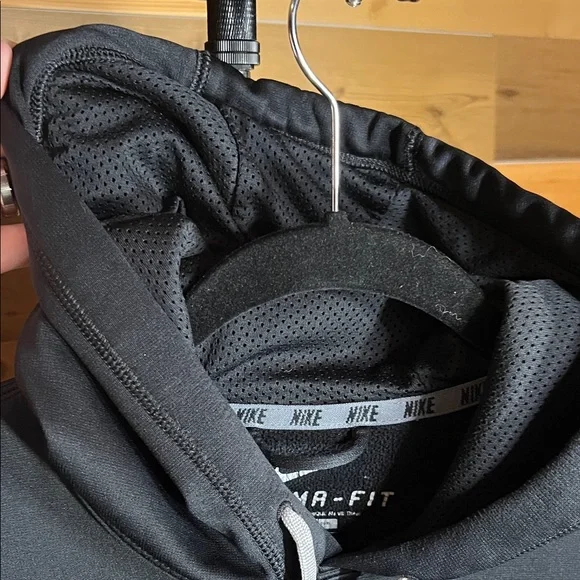 Nike Black and Gray Therma Fit Pullover Hoodie - Picture 6 of 7